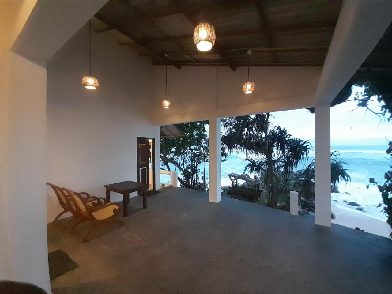 Sooriya Villa Talpe Quarto foto