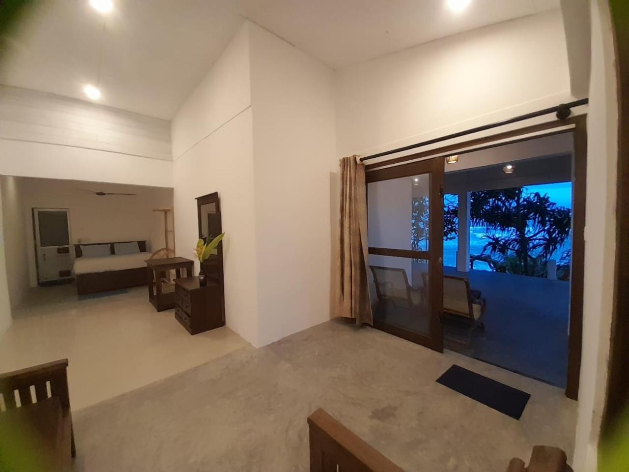 Sooriya Villa Talpe Quarto foto